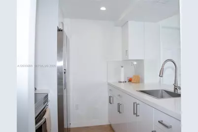 6995 NW 186th St #E509, Hialeah, FL 33015 - Photo 3