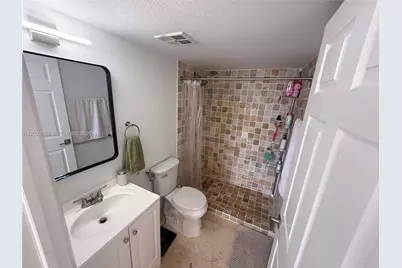 6995 NW 186th St #E509, Hialeah, FL 33015 - Photo 19