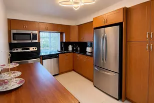 1000 Parkview Dr, Hallandale Beach, FL 33009 - Photo 11