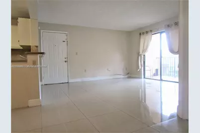 9491 S Palm Cir S #205, Pembroke Pines, FL 33025 - Photo 3
