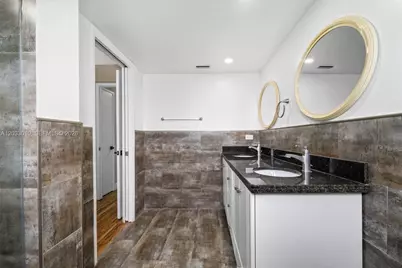 1690 NE 191st St #302-1, Miami, FL 33179 - Photo 17