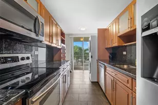 1690 NE 191st St, Miami, FL 33179 - Photo 5