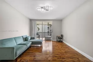 1690 NE 191st St, Miami, FL 33179 - Photo 13