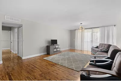 1690 NE 191st St #302-1, Miami, FL 33179 - Photo 9