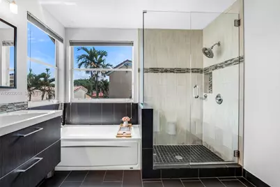 18172 SW 3rd St, Pembroke Pines, FL 33029 - Photo 31