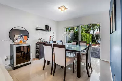 18172 SW 3rd St, Pembroke Pines, FL 33029 - Photo 9