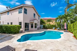 18172 SW 3rd St, Pembroke Pines, FL 33029 - Photo 3