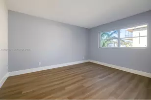 333 NW 17th Ct, Fort Lauderdale, FL 33311 - Photo 9