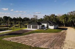 2565 28th Ave SE, Naples, FL 34117 - Photo 33