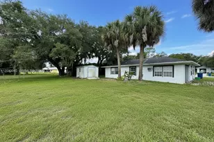 4029 E Sunflower Cir, Labelle, FL 33935 - Photo 3