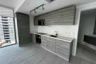 650 NE 32nd St, Miami, FL 33137 - Photo 3