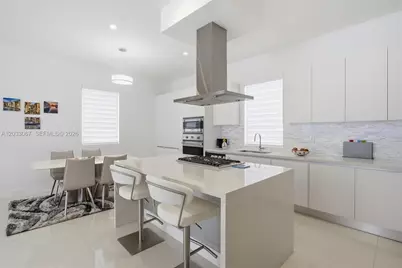 7472 NW 100th Ave, Doral, FL 33178 - Photo 15
