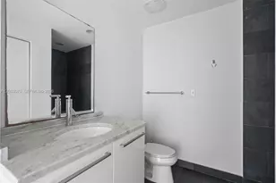 900 Biscayne Blvd, Miami, FL 33132 - Photo 23