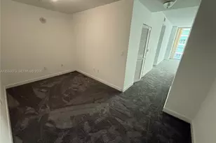 79 SW 12th St, Miami, FL 33130 - Photo 9