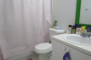 942 SW 8th Pl, Florida City, FL 33034 - Photo 9