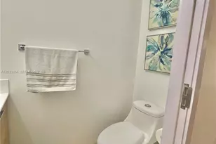 957 NW 10th St, Florida City, FL 33034 - Photo 9