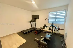 957 NW 10th St, Florida City, FL 33034 - Photo 13