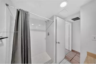 5600 Collins Ave #7W, Miami Beach, FL 33140 - Photo 37