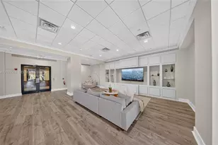 5600 Collins Ave, Miami Beach, FL 33140 - Photo 23
