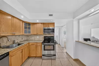 5600 Collins Ave #7W, Miami Beach, FL 33140 - Photo 17
