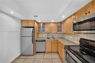 5600 Collins Ave, Miami Beach, FL 33140 - Photo 15