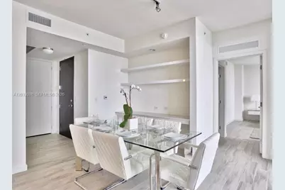 999 SW 1st Ave #2404, Miami, FL 33130 - Photo 3