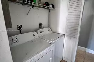 1121 SW 122nd Ave, Miami, FL 33184 - Photo 9