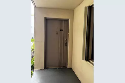 1121 SW 122nd Ave #112-2, Miami, FL 33184 - Photo 3