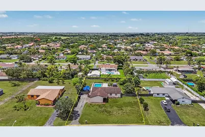 1475 NW 19 St, Homestead, FL 33030 - Photo 9