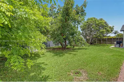 1475 NW 19 St, Homestead, FL 33030 - Photo 43