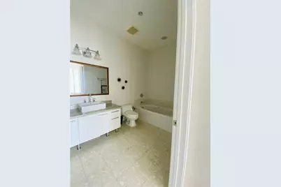 185 SW 7th St #4311, Miami, FL 33130 - Photo 15