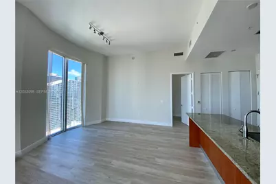 185 SW 7th St #4311, Miami, FL 33130 - Photo 3