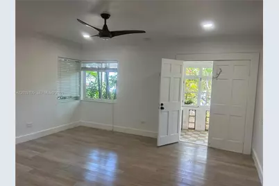 8200 Byron Ave #3, Miami Beach, FL 33141 - Photo 9