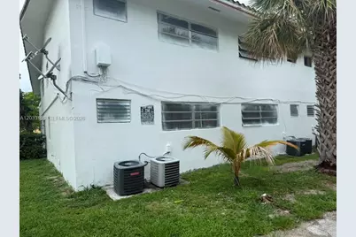 11970 NE 19th Dr, North Miami, FL 33181 - Photo 11