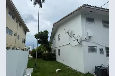 11970 NE 19th Dr, North Miami, FL 33181 - Photo 7