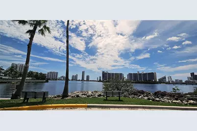 3135 NE 184th St #2104, Aventura, FL 33160 - Photo 19