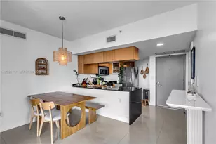 1750 N Bayshore Dr, Miami, FL 33132 - Photo 5