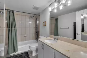 1750 N Bayshore Dr, Miami, FL 33132 - Photo 19