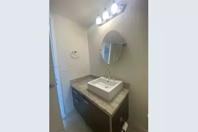 185 SW 7th St #4206, Miami, FL 33130 - Photo 7