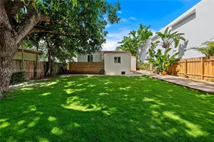 565 NW 44th St, Miami, FL 33127 - Photo 27