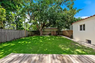 565 NW 44th St, Miami, FL 33127 - Photo 29