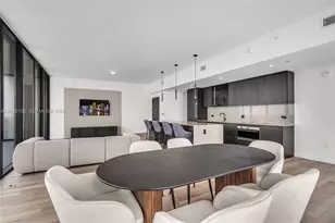 20 NE 11th St, Miami, FL 33132 - Photo 9