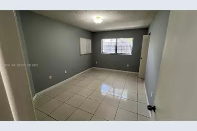 19025 NW 62nd Ave #202, Hialeah, FL 33015 - Photo 9