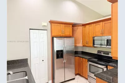 1530 Canary Island Dr, Weston, FL 33327 - Photo 3