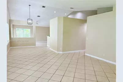 1530 Canary Island Dr, Weston, FL 33327 - Photo 7