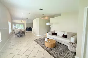 1530 Canary Island Dr, Weston, FL 33327 - Photo 5