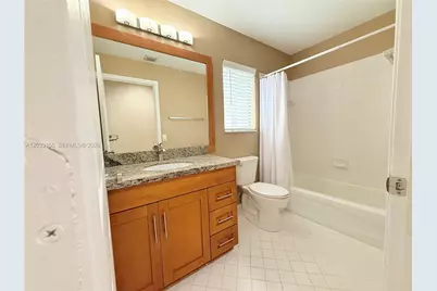 1530 Canary Island Dr, Weston, FL 33327 - Photo 15