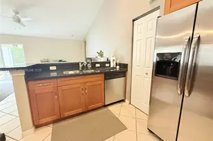 1530 Canary Island Dr, Weston, FL 33327 - Photo 3