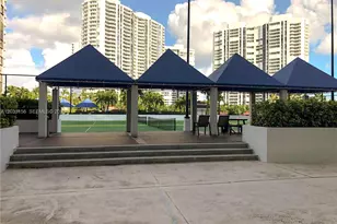 3610 Yacht Club Dr, Aventura, FL 33180 - Photo 13