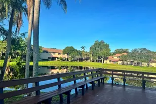 9023 Vineyard Lake Dr, Plantation, FL 33324 - Photo 3